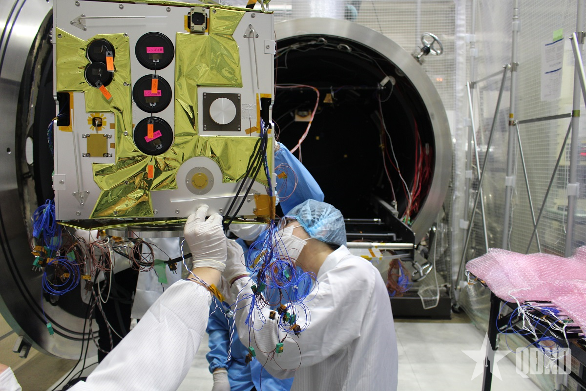 Tận dụng thời cơ phát triển công nghệ vũ trụ